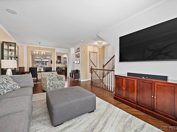 4th image of 27W735 N Meadowview Dr