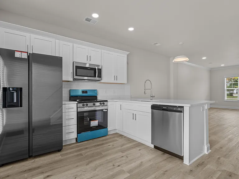 801 Maxine Ct #D — Photo 7