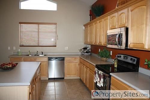 2nd image of 10424 E Diamond Ave