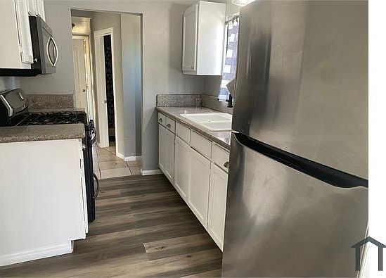 2nd image of 738 N G St