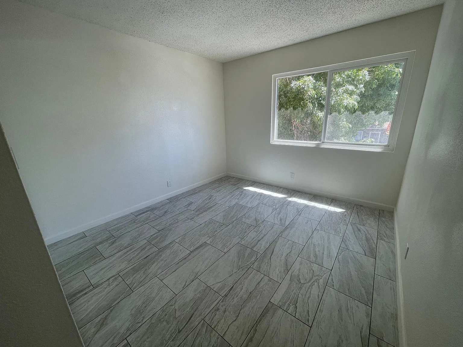 38509 5th St E — Photo 3