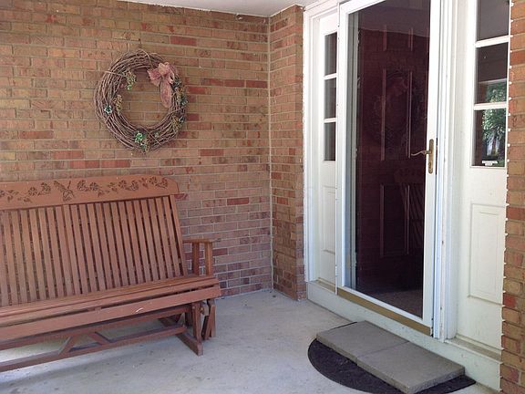 4th image of 875 Prince William Ln