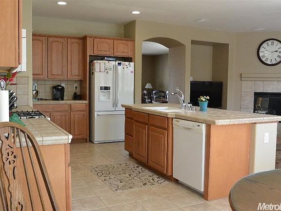 5th image of 203 Arista Ct