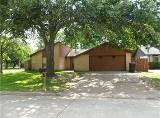 9115 Woodland Oaks Dr, Houston, TX 77040