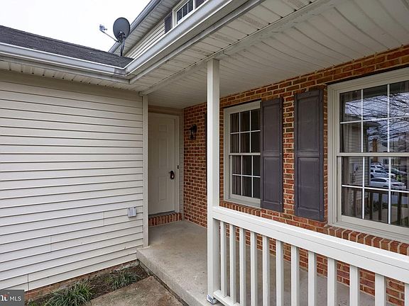 4th image of 25 Greythorne Rd