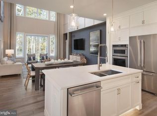 6 Cherry Ln, West Windsor, NJ 08550