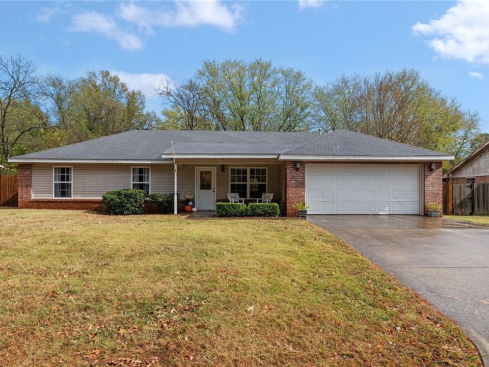 1st image of 2146 S Clover Dr