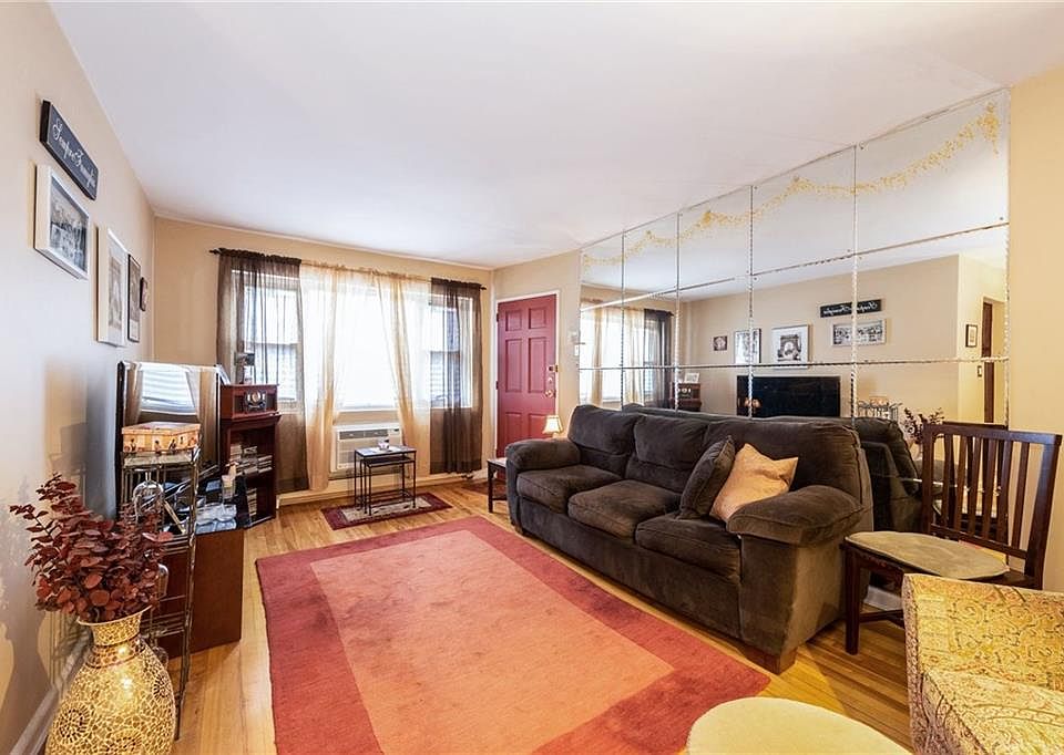 1st image of 1535 Independence Ave #1B