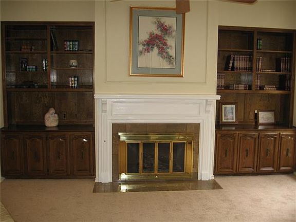 5th image of 603 Woodway Ln