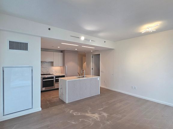 4th image of 133-27 39th Ave #8R