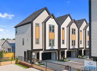 5204 Green Pine Tree Dr, Houston, TX 77018