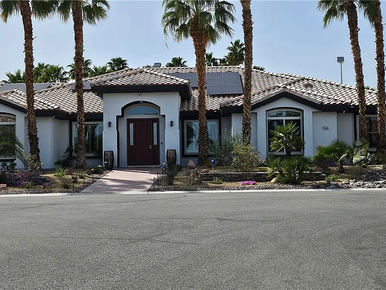 2101 Grand Island Ct — Photo 2