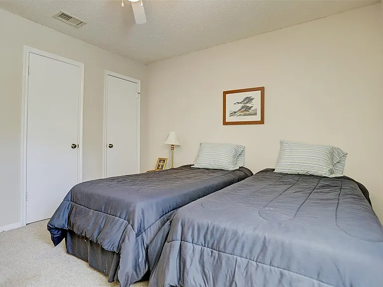 12 Fairmeade Bend Dr — Photo 18