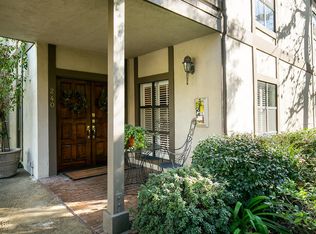 240 Palmetto Dr, Pasadena, CA 91105