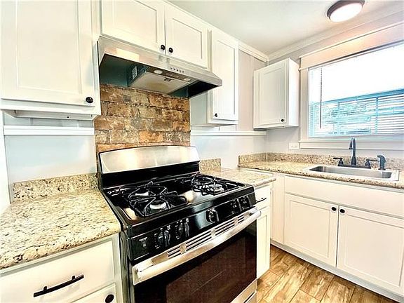 5th image of 311 Huntlee Dr