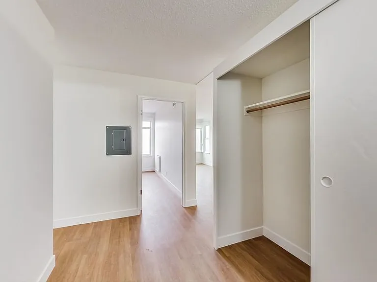 4350 Kirkham Street — Photo 10