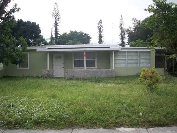 124 Allen Rd, West Park, FL 33023