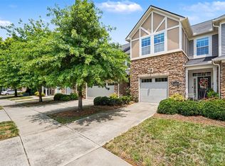 5606 Stonewells Dr, Charlotte, NC 28278