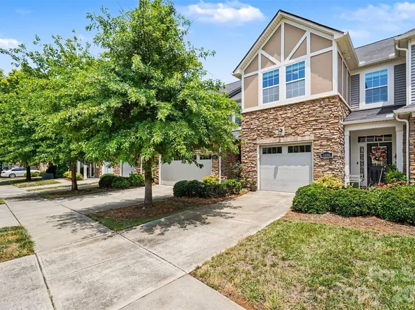 5606 Stonewells Dr, Charlotte, NC 28278