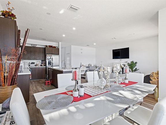 2nd image of 4725 NW 85th Ave #20
