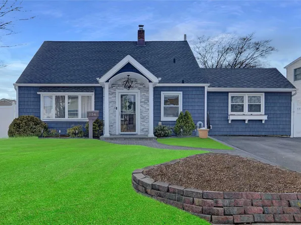 156 Orchid Road, Levittown, NY 11756