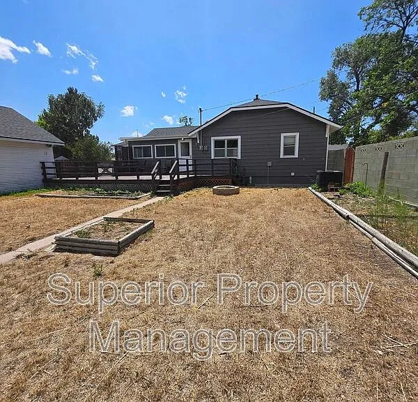 611 Seymour Ave — Photo 17