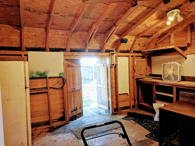 6405 Stuart Ave — Photo 32