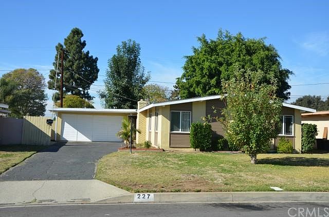 1st image of 227 N Edenfield Ave