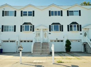 495 Medina St, Staten Island, NY