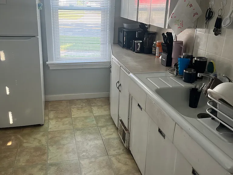 4504 Verona St — Photo 4