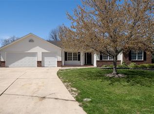 1405 Indian Springs Ct, O'Fallon, MO 63366