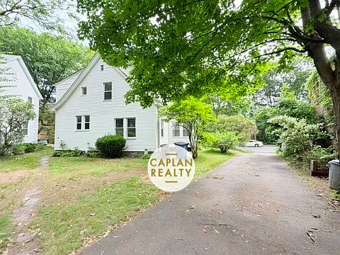 150 Crescent St — Photo 20