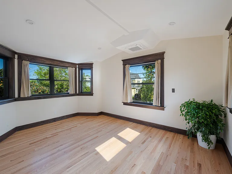 1824 Stuart St #1824 — Photo 7