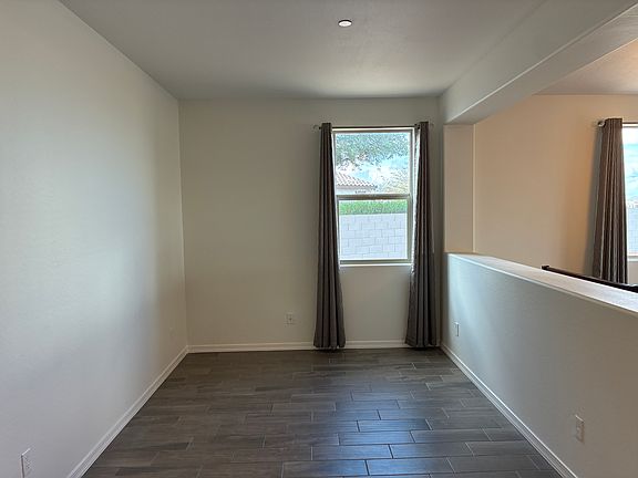5th image of 24827 N 106th Dr