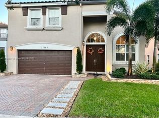 15745 SW 49th Ct #15745, Hollywood, FL 33027