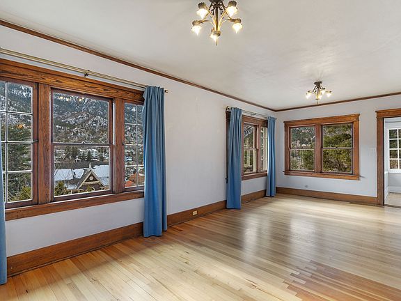 4th image of 48 Lincoln Ave