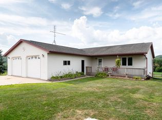 E13774 Cass Valley Rd, Ontario, WI 54651