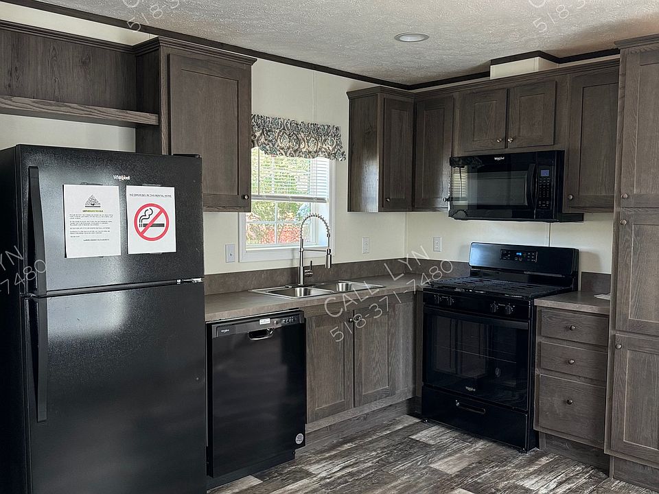 1st image of 219 Windy Cir
