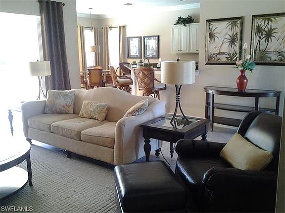 5th image of 11001 Surrey Pl