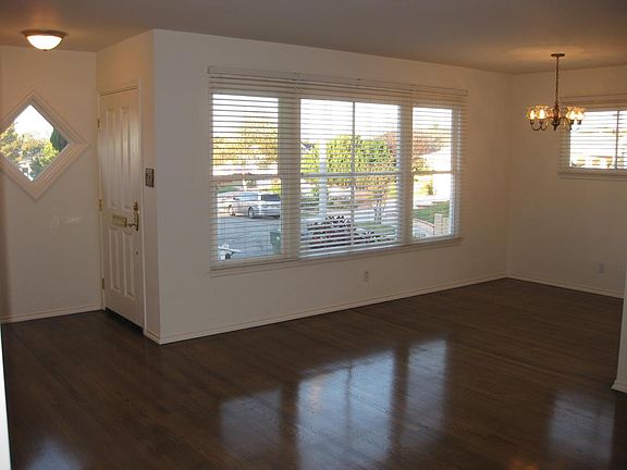 3rd image of 5006 Beran St