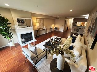 15114 Sherman Way APT 104, Los angeles, CA 91405