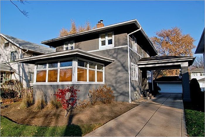 1st image of 834 Columbian Ave