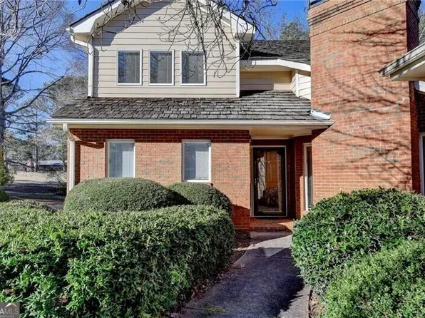 2590 Camden Glen Ct, Roswell, GA 30076