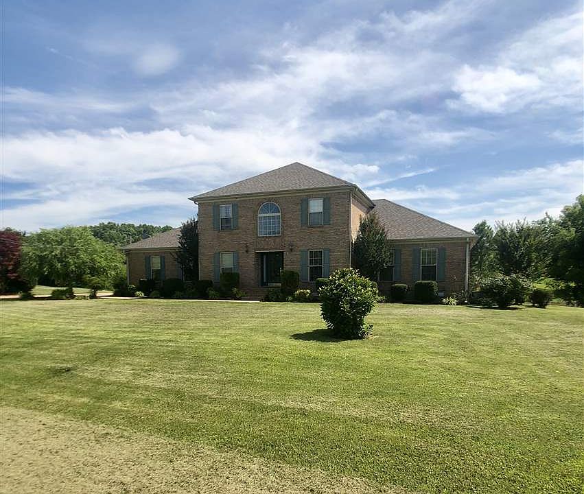 1st image of 270 Heathridge Dr