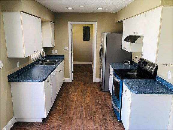 3rd image of 408 N 15th Ave
