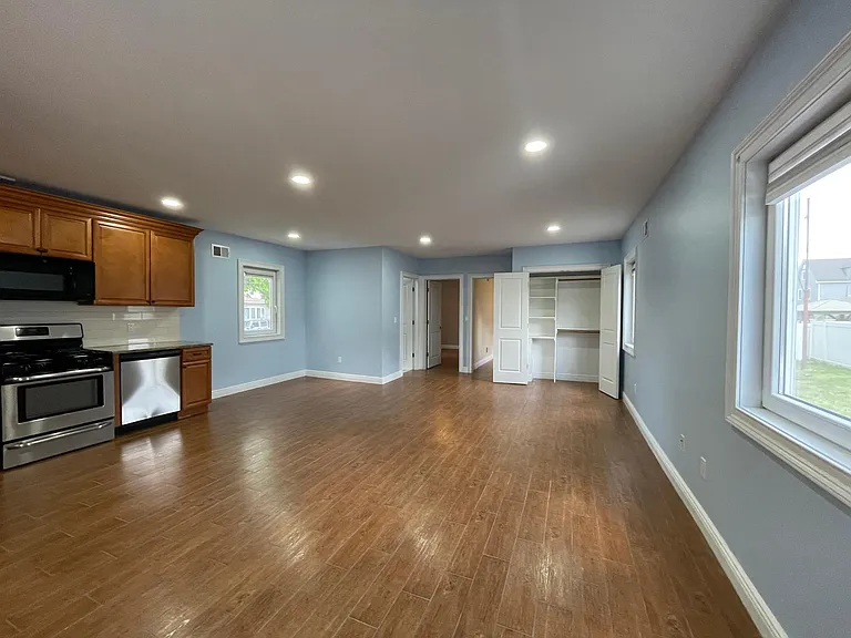 41 Mercer St #1 — Photo 4