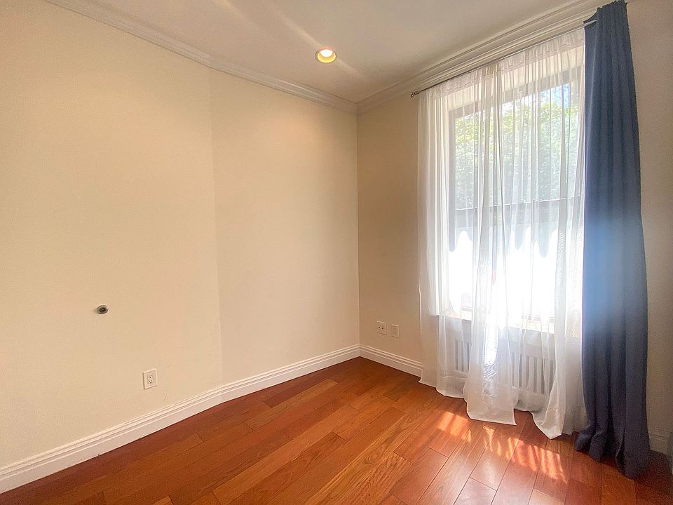 1st image of 157 E 99th St #22