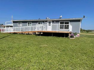 908 E 6th Ave, Hines Creek, AB T0H2A0