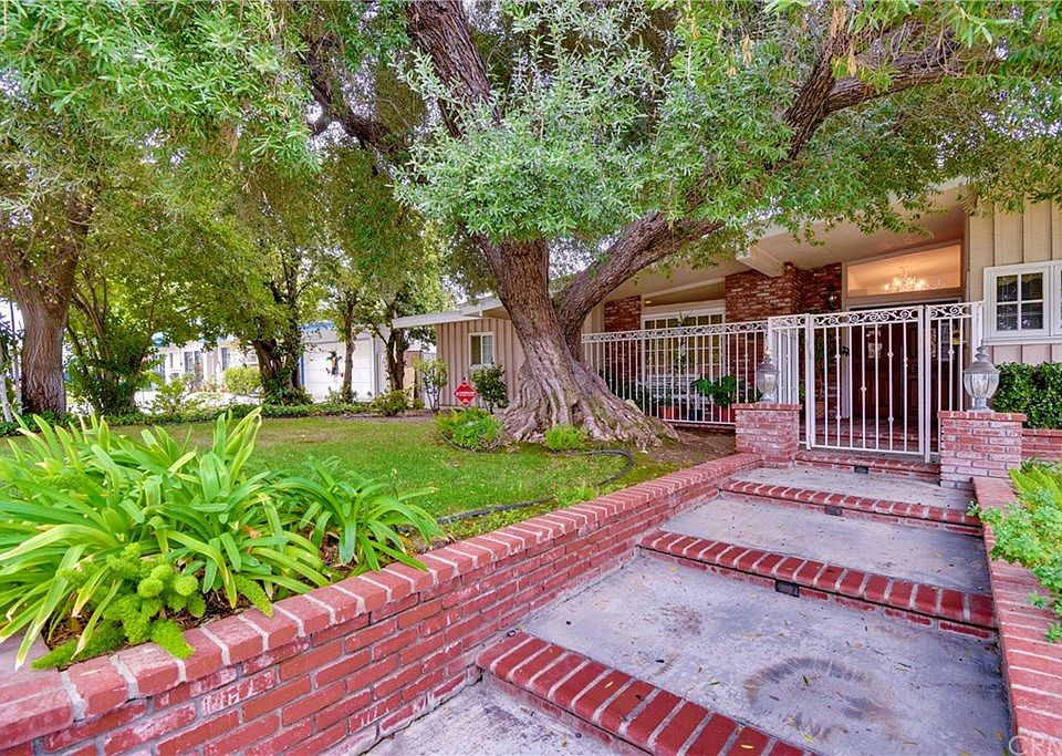 1st image of 5811 Capistrano Ave