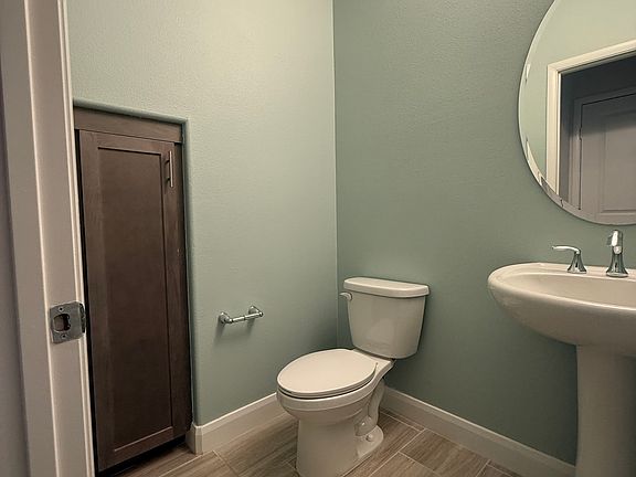 5th image of 2115 Solara Ln